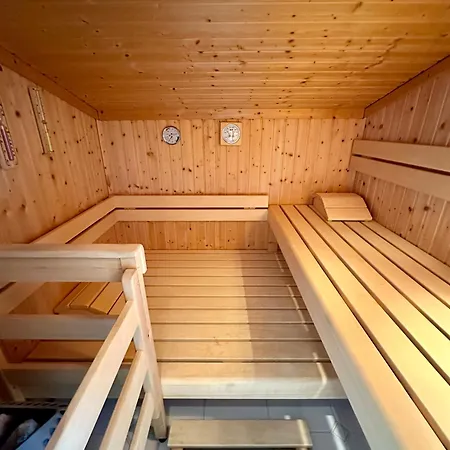 17er Mit Sauna Und Privater Garage Apartmán