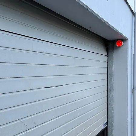 17er Mit Sauna Und Privater Garage アパート